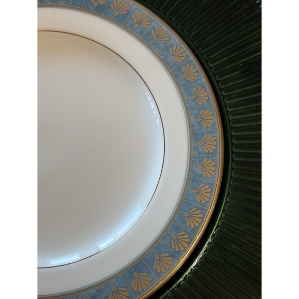 Mikasa CATALINA LAD-13 Plates and Serving‎ Bowl Fine Ivory China 8-1/4  EUC
